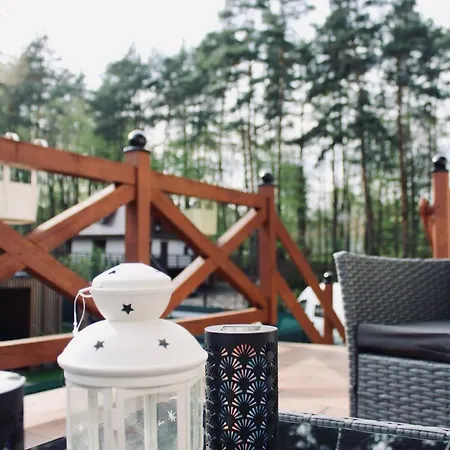 بيت للعطل Bajkowe Chatki Letniskowe Nad Jeziorem Narie *