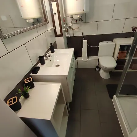 Holiday home Bajkowe Chatki Letniskowe Nad Jeziorem Narie