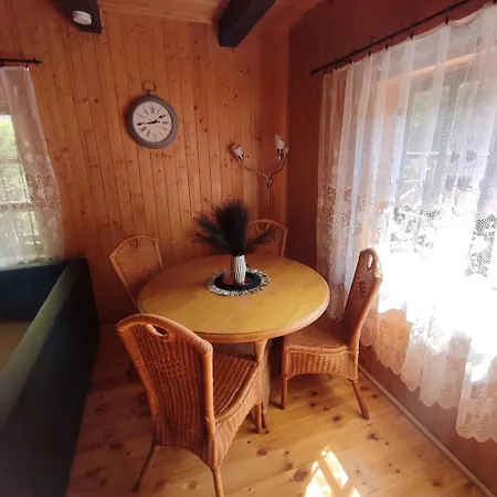 بيت للعطل Bajkowe Chatki Letniskowe Nad Jeziorem Narie Güldenboden